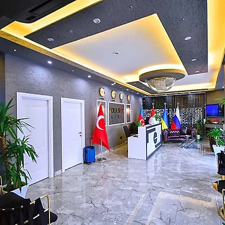 Loca Life Hotel