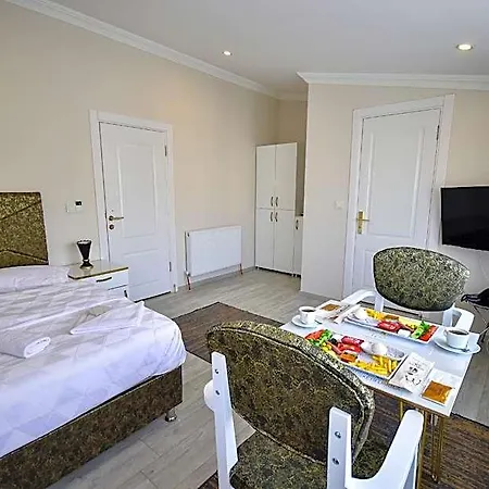 Loca Life Hotel
